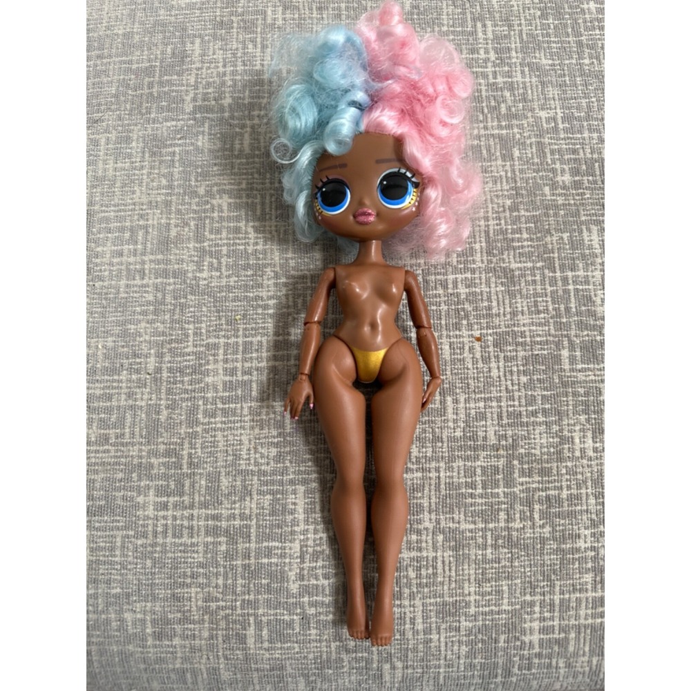 LOL Surprise! OMG Sweets Fashion Doll Pink Blue Hair no outfit